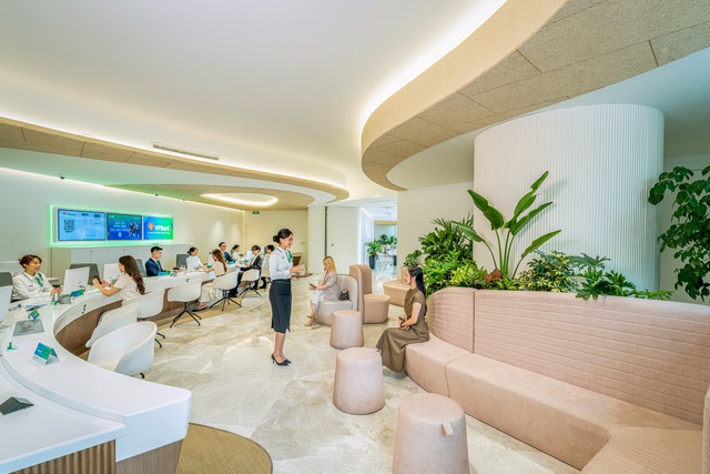 Chủ động quản trị rủi ro, nợ xấu VPBank xuống thấp nhất trong 4 năm - Ảnh 1.