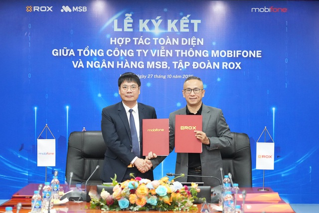 MobiFone và ROX Group ký kết hợp tác chiến lược, thúc đẩy chuyển đổi số toàn diện - Ảnh 1.