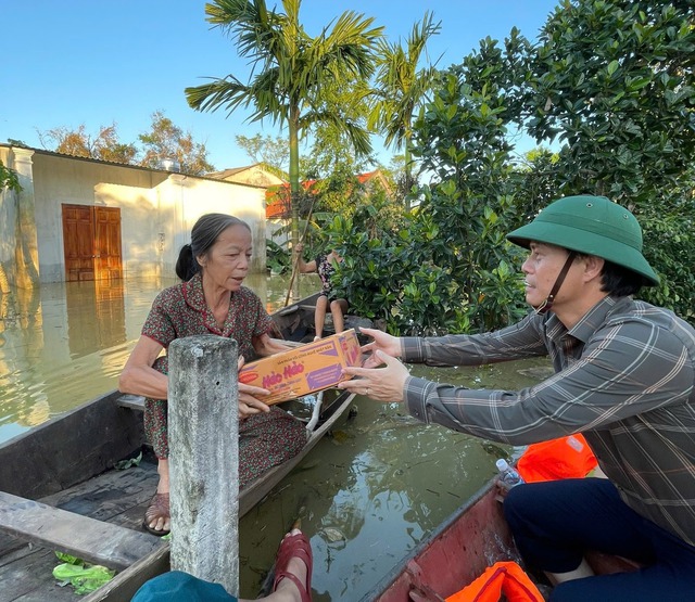 Hà Tĩnh: Hàng nghìn hộ dân vùng hạ du sông La chìm sâu trong nước lũ - Ảnh 8.