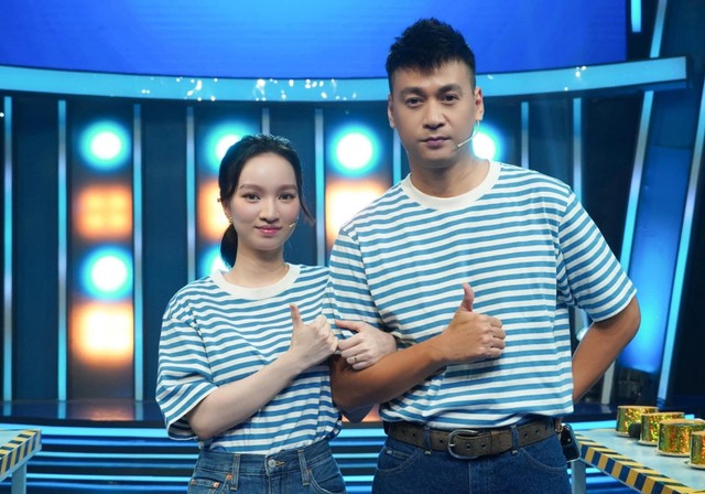 "Trai nhảy" Ngọc Thuận: U40 trẻ trung, sống kín tiếng bên vợ kém 17 tuổi - Ảnh 6.