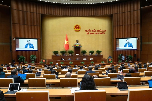 Thủ tướng: 12 dự án thua lỗ, 4 ngân hàng yếu kém đều được giải quyết trong nhiệm kỳ này - Ảnh 2.