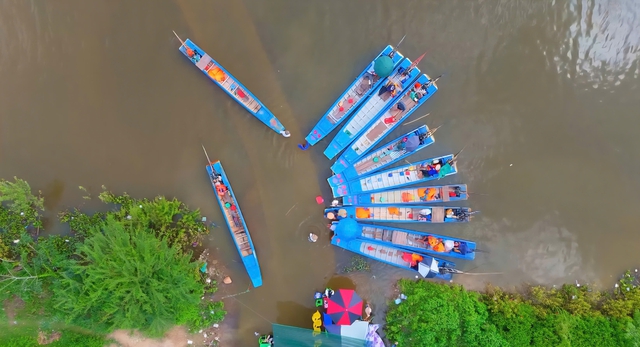 Chiêm ngưỡng ngôi chùa “nổi” giữa nước ở miền Tây- Ảnh 12. Chiêm ngưỡng ngôi chùa “nổi” giữa nước ở miền Tây- Ảnh 12.