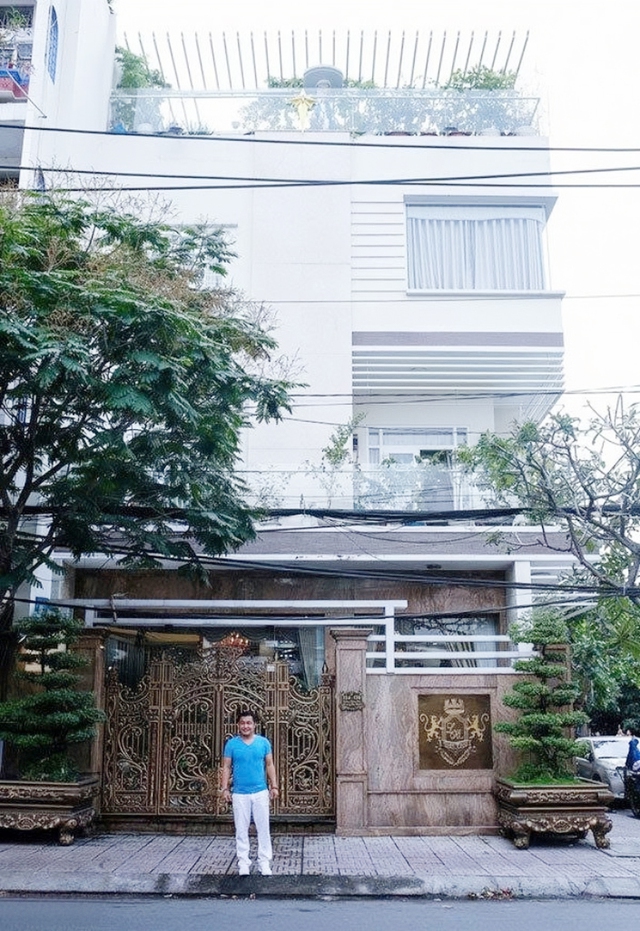 Nam tài tử hàng đầu điện ảnh: Tuổi U60 chưa vợ con, thảnh thơi, tận hưởng cuộc sống giàu sang - Ảnh 4.