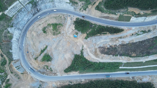 Gia Lai với mục tiêu tăng trưởng 10-10,5%/năm trong nhiệm kỳ 2025-2030- Ảnh 6.