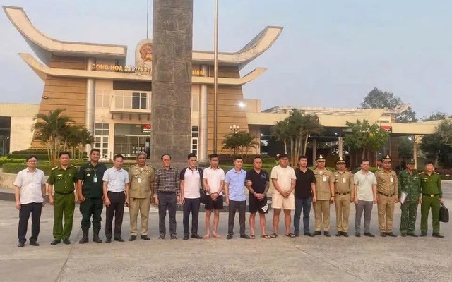 Khởi tố đối tượng Đường Trung Tình cầm đầu đường dây lừa đảo có trụ sở ở Campuchia - Ảnh 1.