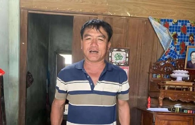 Đề xuất khen thưởng người chèo thuyền hỗ trợ cứu cháu bé 7 tuổi bị nước cuốn trôi- Ảnh 1.