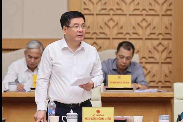 Xuất nhập khẩu lập kỷ lục mới, kim ngạch cả năm có thể vượt mốc 900 tỷ USD - Ảnh 1.
