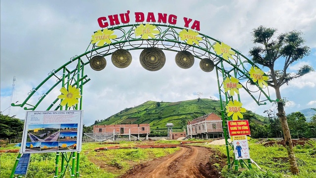 Gia Lai dừng xây dựng nhà rông bằng bê tông tại khu du lịch quốc gia Biển Hồ - Núi lửa Chư Đăng Ya- Ảnh 2.