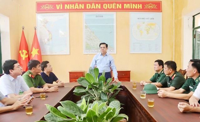 Hà Tĩnh: Khẩn trương sửa chữa các nhà dân bị hư hỏng do bão số 10- Ảnh 5.