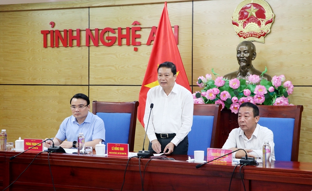 Chuyển đổi mô hình chính quyền, bão lũ... ảnh hưởng tiến độ giải ngân đầu tư công Nghệ An- Ảnh 3.