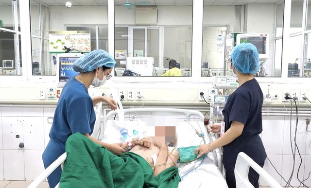 Cứu sống cụ ông 90 tuổi ngừng tim vì nghẹn cơm trong bữa tối- Ảnh 1.