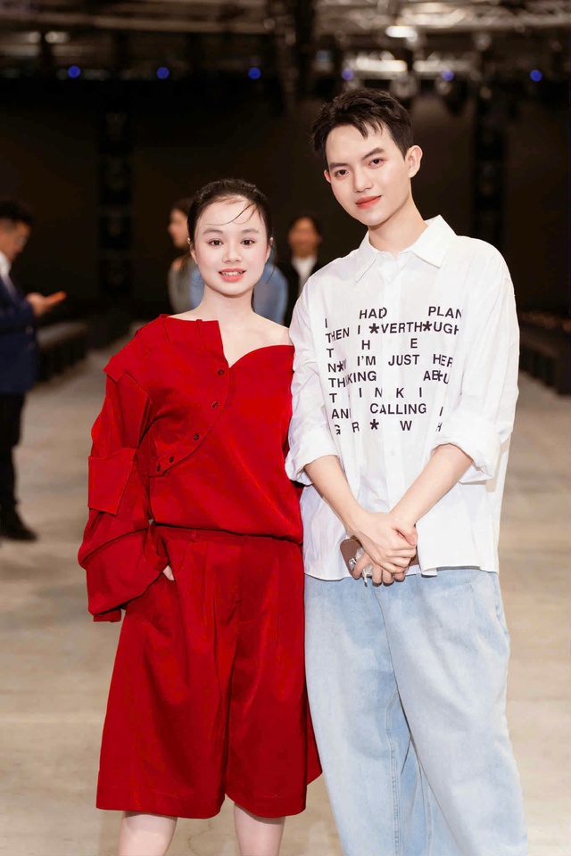 Mẫu Teen Maika Ngọc Khánh sải bước tại tuần lễ thời trang Milan Fashion Week 2025 - Ảnh 7.
