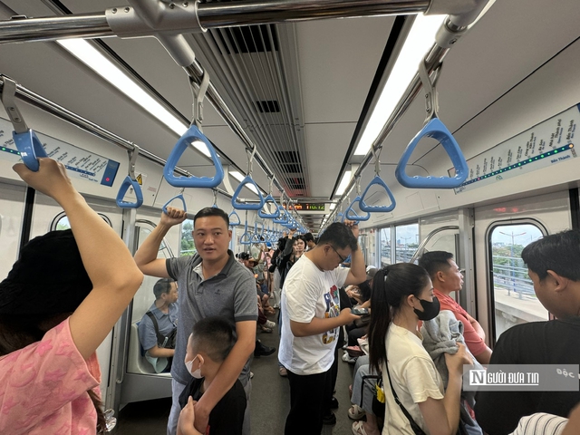 Tết Dương lịch và Nguyên đán 2026 dự kiến miễn phí vé tàu metro cho người dân - Ảnh 1. Tết Dương lịch và Nguyên đán 2026 dự kiến miễn phí vé tàu metro cho người dân - Ảnh 1.