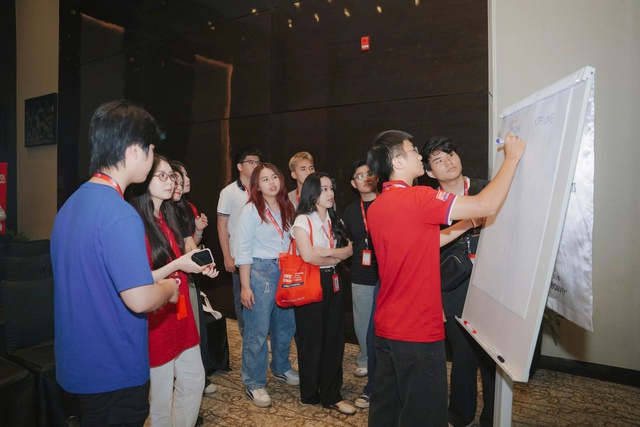 Từ chối 3 suất học bổng Mỹ, nam sinh trường "làng" quyết tâm chọn học tại Việt Nam - Ảnh 4.