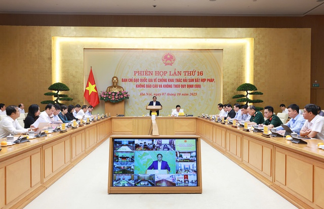 Thủ tướng: Không thể để tàu cá đi đâu 6 tháng trời mà lực lượng chức năng không biết - Ảnh 1.