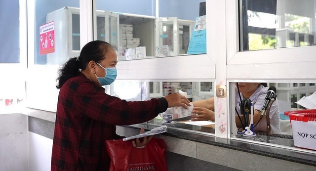 Trường hợp dừng đóng BHYT nhưng vẫn được chi trả 100% chi phí khám chữa bệnh, ai cũng nên biết - Ảnh 1.