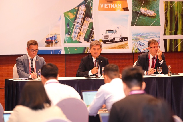 Để Việt Nam trở thành trung tâm logistics mới của ASEAN- Ảnh 2.