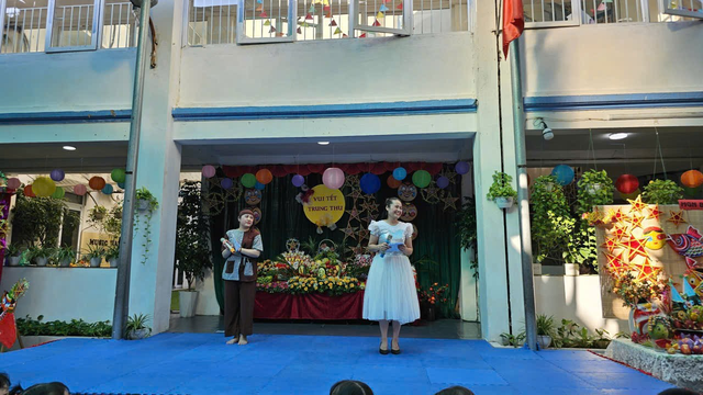 Trường mầm non Hoàng Văn Thụ, tưng bừng ngày hội trăng rằm - Ảnh 1.