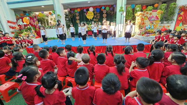 Trường mầm non Hoàng Văn Thụ, tưng bừng ngày hội trăng rằm - Ảnh 3.