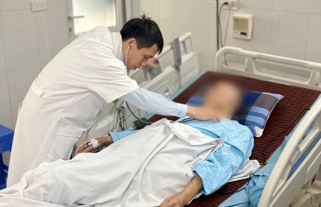Thoát cửa tử sau biến chứng nặng hậu ghép gan- Ảnh 1. Thoát cửa tử sau biến chứng nặng hậu ghép gan- Ảnh 1.
