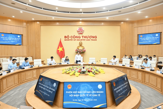Việt Nam từ nền kinh tế tự cung tự cấp đến vị thế hội nhập top đầu thế giới - Ảnh 3.