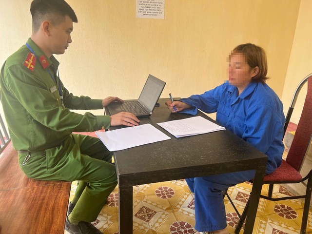 Khởi tố 3 đối tượng chứa mại dâm, môi giới mại dâm, mua dâm người dưới 18 tuổi- Ảnh 1.