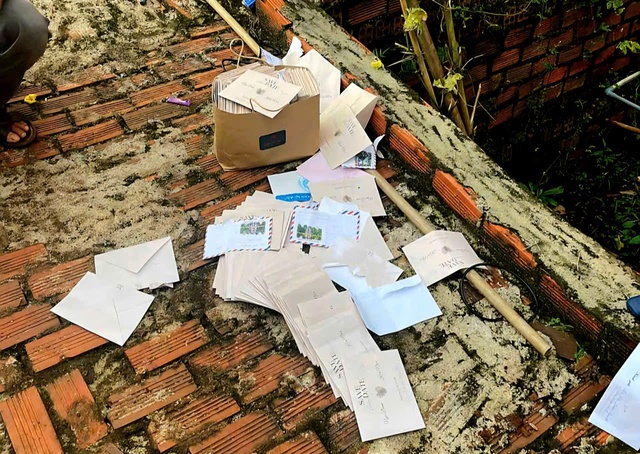 Hai kẻ đột nhập nhà dân sau tiệc cưới, mang hung khí trộm hơn nửa tỷ đồng: Có thể đối mặt tới 20 năm tù - Ảnh 3.