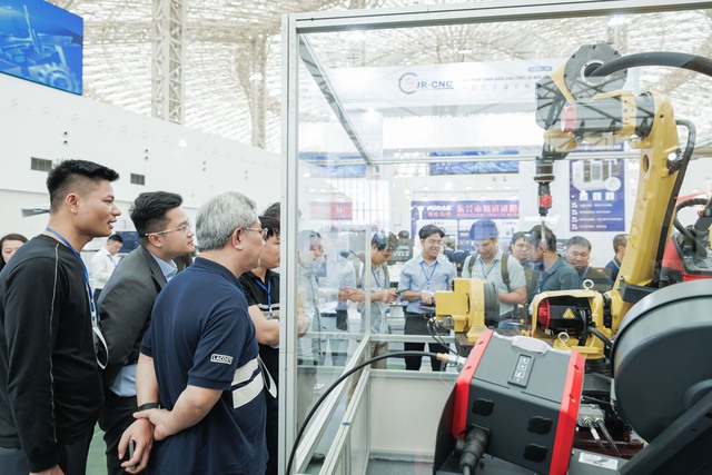 Khai mạc Tuần lễ Công nghiệp và Công nghệ Việt Nam 2025 tại Trung tâm Triển lãm Việt Nam - Ảnh 6.