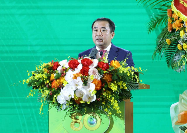 Tổng Bí thư Tô Lâm: Ngành Nông nghiệp và Môi trường cần đóng góp xứng đáng vào sự phát triển phồn vinh, bền vững của đất nước - Ảnh 4.