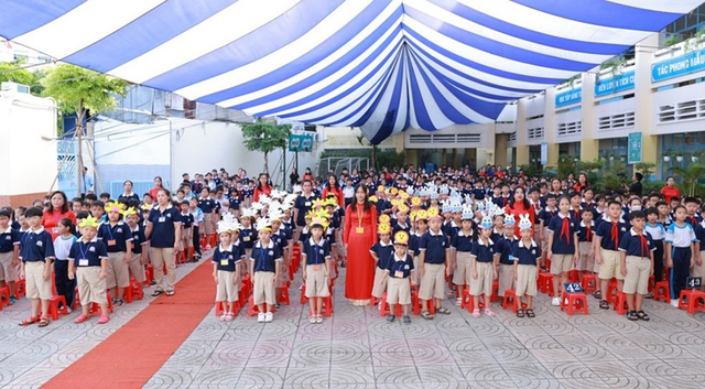 Bản tin 13/11: Địa phương nào 13 năm liên tiếp từ chối nhận hoa, tiếp khách dịp 20/11? - Ảnh 1.