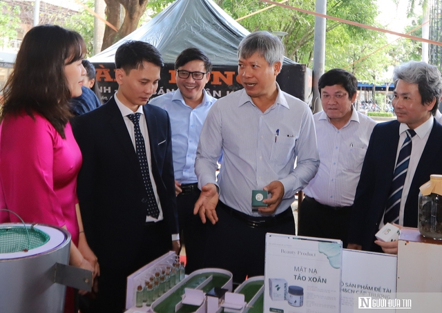 Đà Nẵng kỳ vọng biến dược liệu thành “vàng xanh” nhờ khoa học - Ảnh 4. Đà Nẵng kỳ vọng biến dược liệu thành “vàng xanh” nhờ khoa học - Ảnh 4.