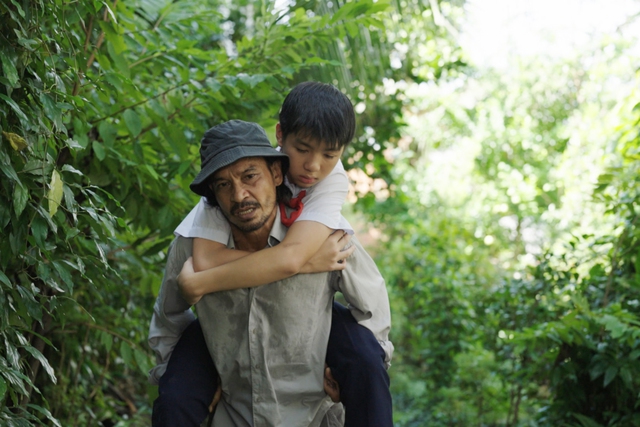 Nam diễn viên muốn được "thoát nghèo", tuổi 55 vẫn gồng gánh bươn chải - Ảnh 4.