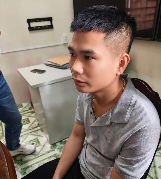 Khởi tố nhóm cho vay qua tài khoản iCloud iPhone, lượng tiền giao dịch trên 30 tỷ đồng - Ảnh 1.