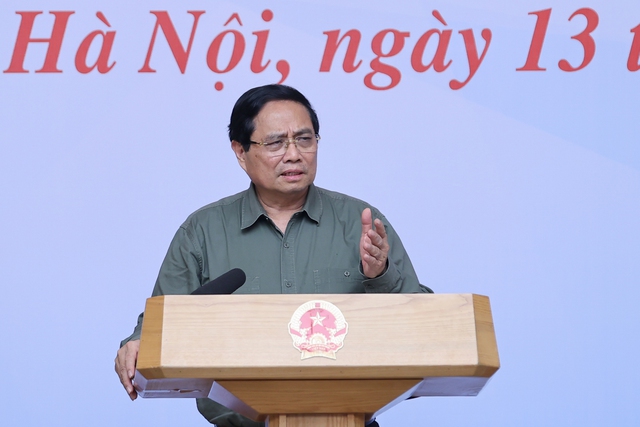 Khẩn trương xây lại 1.900 nhà sập đổ, 67.000 nhà tốc mái cho đồng bào miền Trung - Ảnh 2.