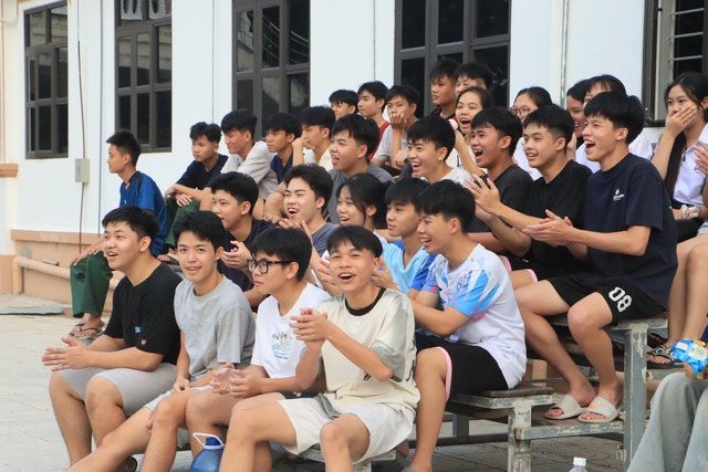 Ngăn bạo lực học đường: "Phải sớm nắm bắt những xích mích nhỏ của học trò" - Ảnh 8.