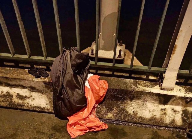 Câu chuyện xót xa của cụ bà để lại thư tuyệt mệnh rồi nhảy cầu tự tử - Ảnh 2.