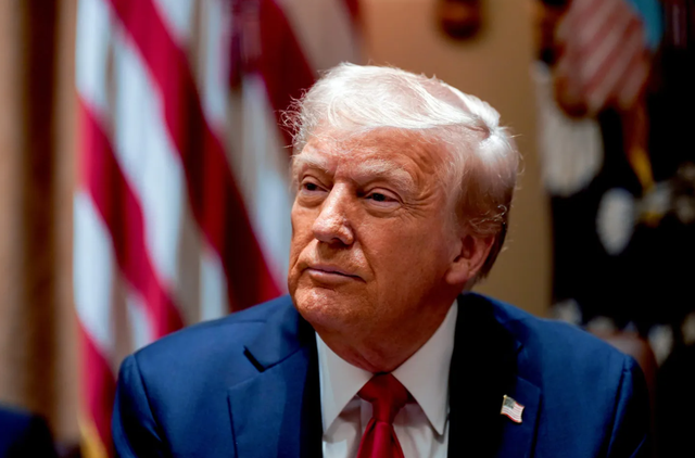 Ông Trump bỏ thuế quan “có đi có lại” với cà phê, thịt bò, trái cây nhiệt đới… - Ảnh 1.