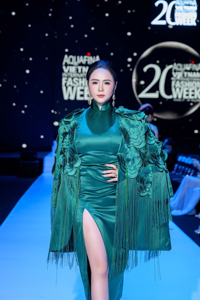 Thanh Hương Bùi gây chú ý, khẳng định đẳng cấp và gu thơi trang tinh tế - Ảnh 3.