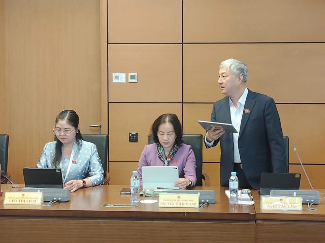 Nghiên cứu bổ sung đối tượng khó khăn, mắc ung thư được hưởng BHYT 100%- Ảnh 1. Nghiên cứu bổ sung đối tượng khó khăn, mắc ung thư được hưởng BHYT 100%- Ảnh 1.