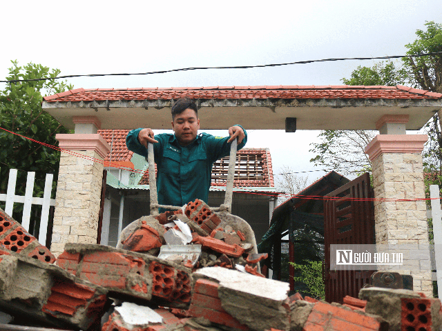 Đà Nẵng: Khẩn trương khắc phục hậu quả lốc xoáy - Ảnh 7.