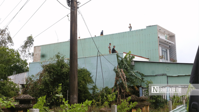 Đà Nẵng: Khẩn trương khắc phục hậu quả lốc xoáy - Ảnh 11.