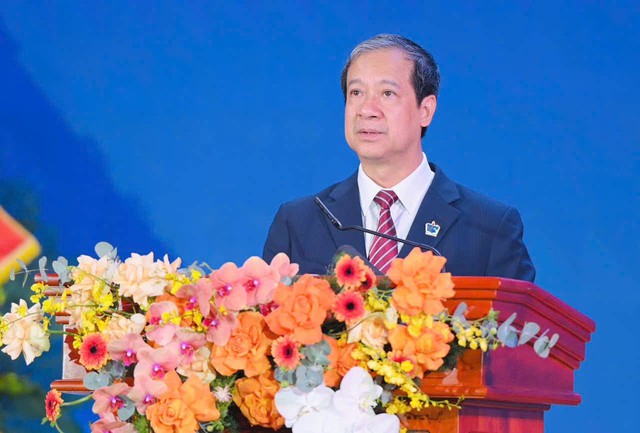 Chủ tịch nước Lương Cường dự Lễ kỷ niệm Ngày Nhà giáo Việt Nam- Ảnh 4. Chủ tịch nước Lương Cường dự Lễ kỷ niệm Ngày Nhà giáo Việt Nam- Ảnh 4.