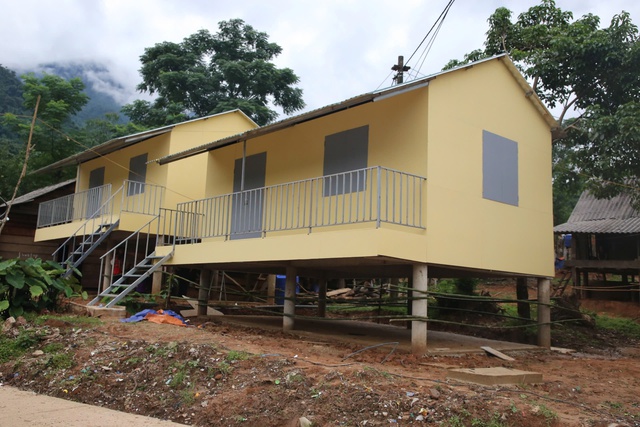 Không còn thấp thỏm trong những ngôi nhà dột nát - Ảnh 3.