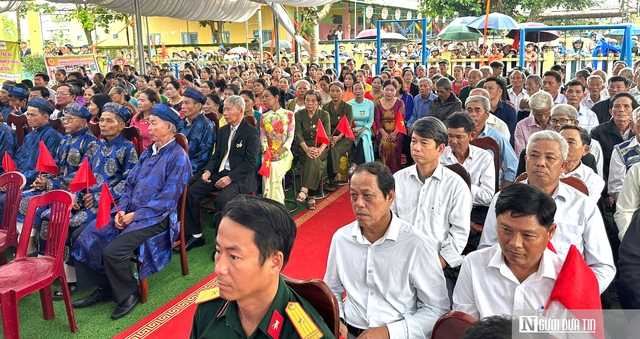 Chủ tịch nước Lương Cường: Đoàn kết để vượt bão lũ, hướng tới thịnh vượng- Ảnh 4. Chủ tịch nước Lương Cường: Đoàn kết để vượt bão lũ, hướng tới thịnh vượng- Ảnh 4.