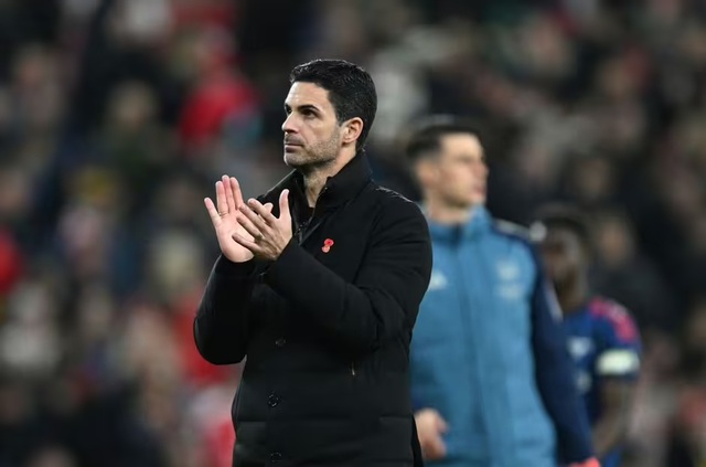 Tham vọng vô địch của Arsenal gặp thách thức lớn hơn bao giờ hết - Ảnh 2.