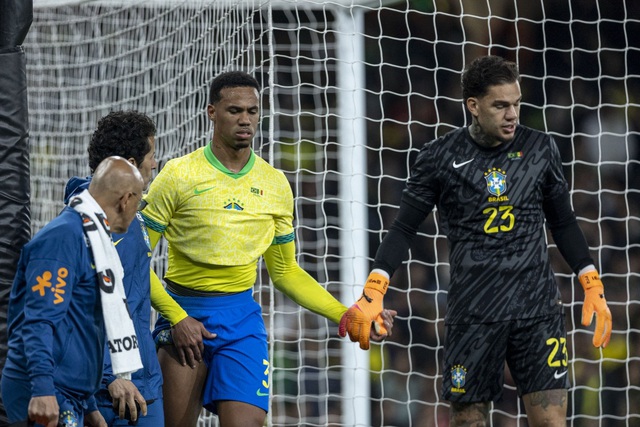 Tham vọng vô địch của Arsenal gặp thách thức lớn hơn bao giờ hết - Ảnh 1.