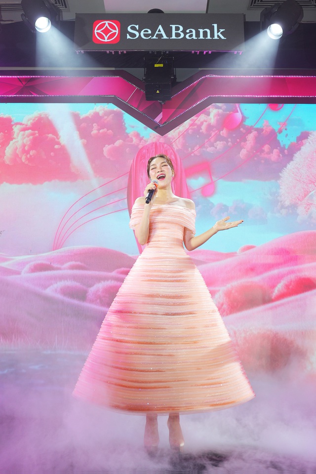 SeABank kết hợp cùng ca sĩ Mỹ Tâm ra mắt thẻ Visa SeASoul 2in1 - Trải nghiệm tài chính đầy cảm xúc - Ảnh 2.