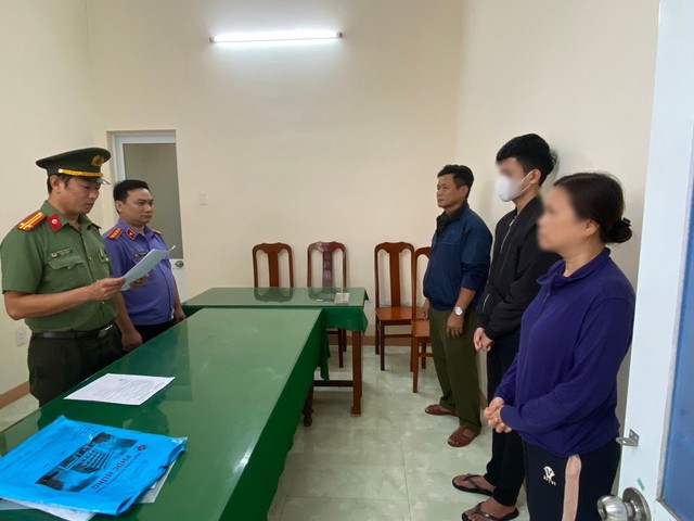 Khởi tố thanh niên 19 tuổi dùng ảnh nhạy cảm để tống tiền thiếu nữ - Ảnh 1.