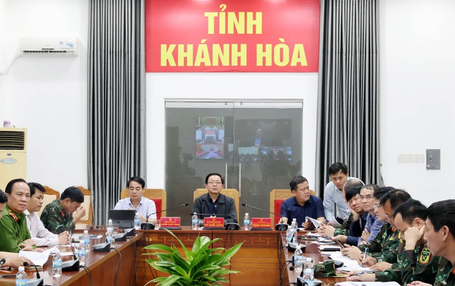 Thủ tướng họp khẩn trực tuyến từ Algeria về ứng phó mưa lũ, thiên tai - Ảnh 3.