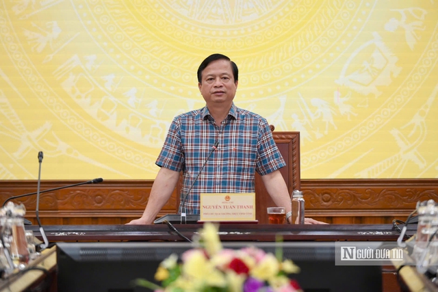 Dùng thiết bị bay không người lái tiếp tế thực phẩm vào "điểm nóng" ngập lụt ở Gia Lai, hỗ trợ tiền cho người dân bị thiệt hại- Ảnh 8.